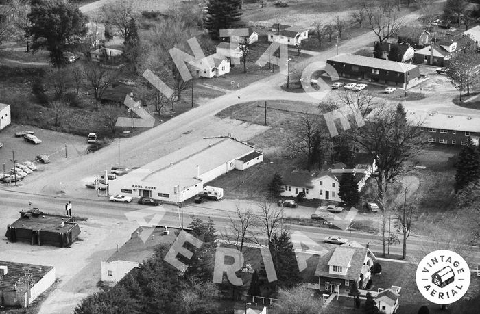 Bowl More - 1980 Aerial (newer photo)